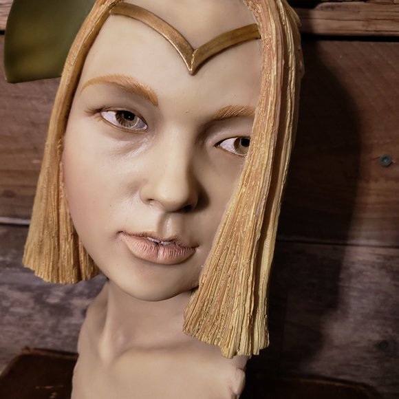 Flambro  USA 4 Seasons Spring Elf Bust Sculpture by Michael Talbot - Picture 3 of 9